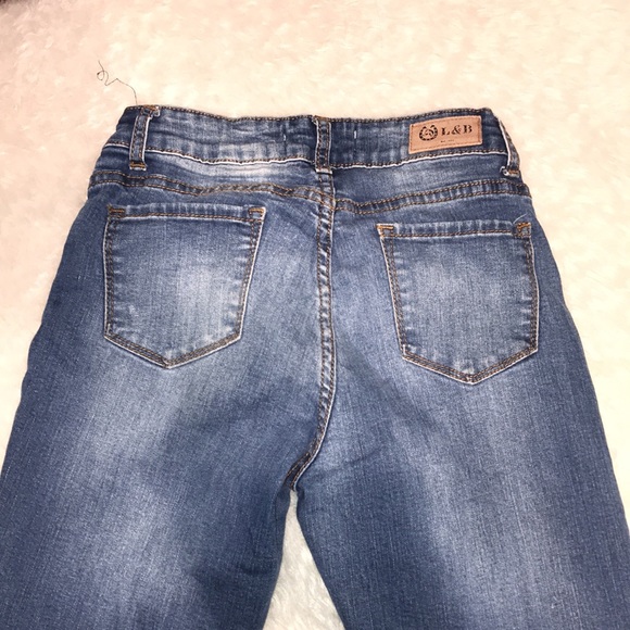 L & B mid rise Blue Jeans - Picture 12 of 12